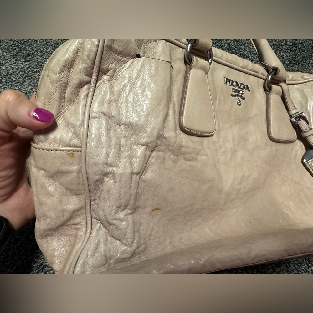 Prada vintage leather handbag - Picture 5 of 17